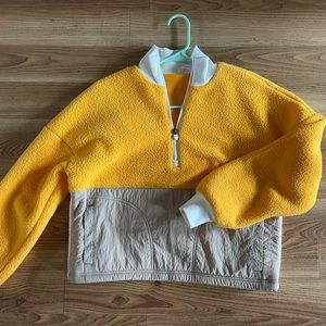 Fabletics jacket xs. Only worn once. Great condition.